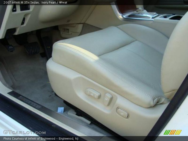 Ivory Pearl / Wheat 2007 Infiniti M 35x Sedan