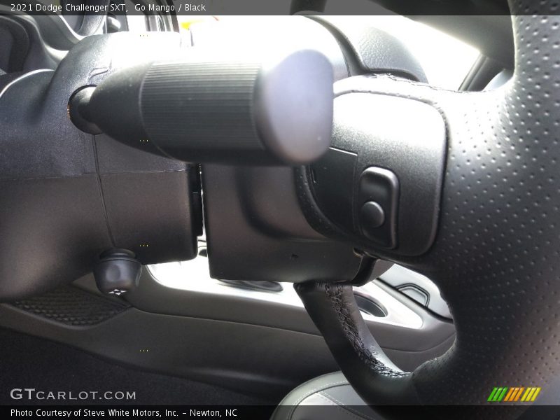 Go Mango / Black 2021 Dodge Challenger SXT