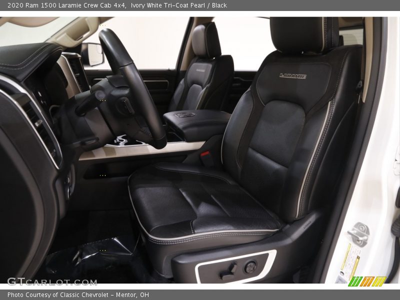 Ivory White Tri-Coat Pearl / Black 2020 Ram 1500 Laramie Crew Cab 4x4