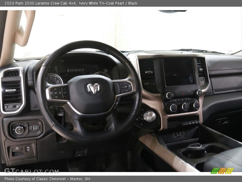 Ivory White Tri-Coat Pearl / Black 2020 Ram 1500 Laramie Crew Cab 4x4