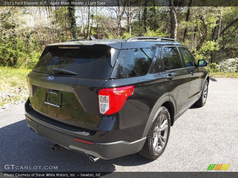 Agate Black Metallic / Light Slate 2021 Ford Explorer XLT