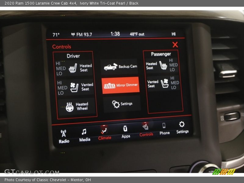 Ivory White Tri-Coat Pearl / Black 2020 Ram 1500 Laramie Crew Cab 4x4