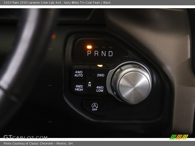 Ivory White Tri-Coat Pearl / Black 2020 Ram 1500 Laramie Crew Cab 4x4