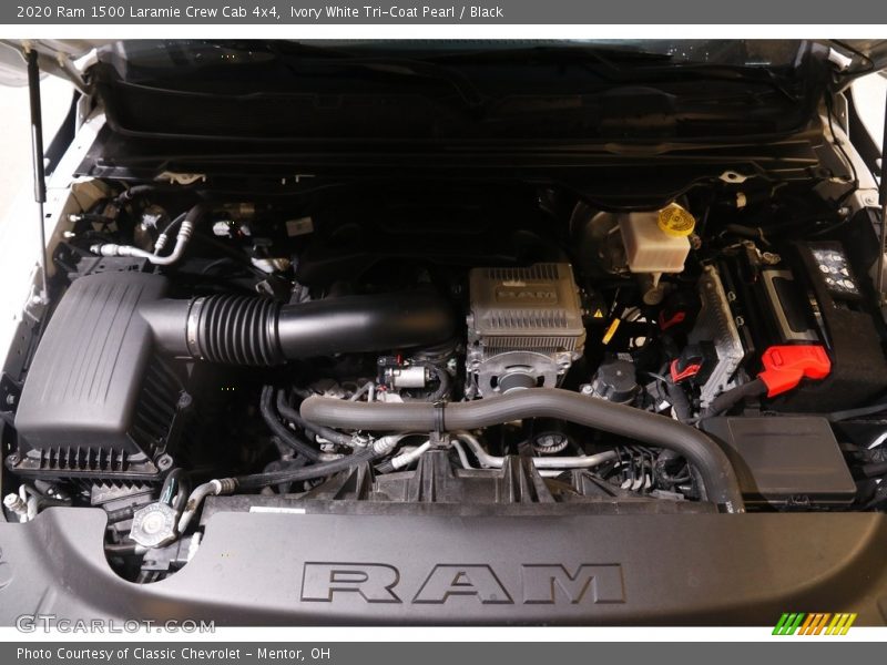 Ivory White Tri-Coat Pearl / Black 2020 Ram 1500 Laramie Crew Cab 4x4