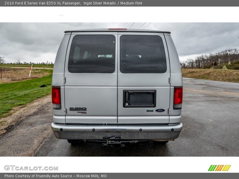 Ingot Silver Metallic / Medium Flint 2010 Ford E Series Van E350 XL Passenger