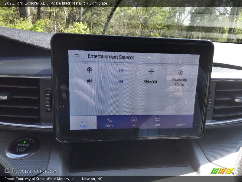 Agate Black Metallic / Light Slate 2021 Ford Explorer XLT