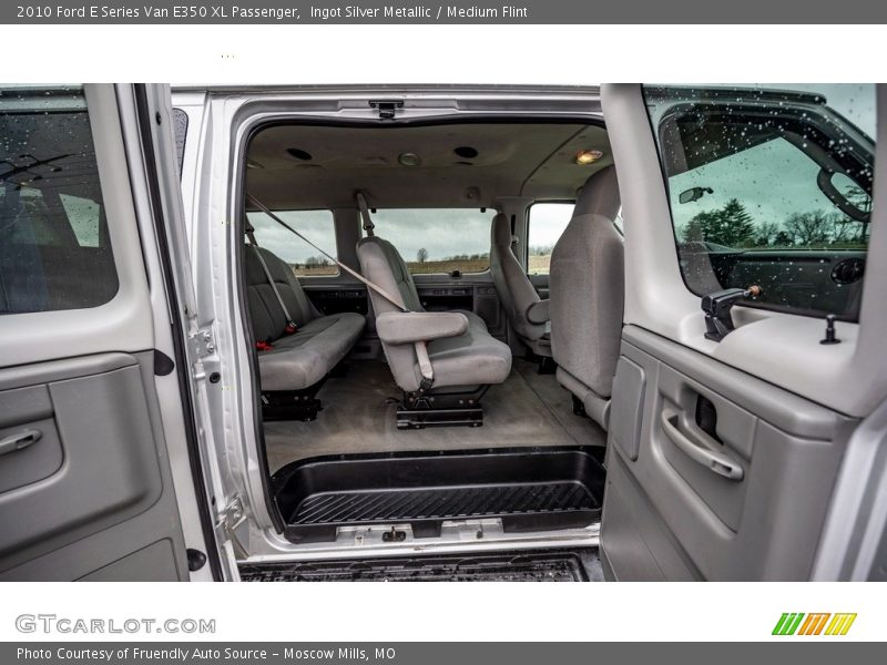 Ingot Silver Metallic / Medium Flint 2010 Ford E Series Van E350 XL Passenger