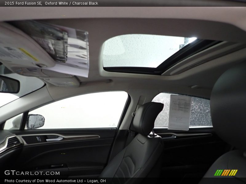 Oxford White / Charcoal Black 2015 Ford Fusion SE
