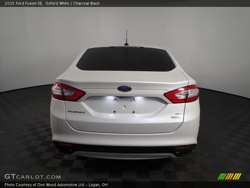 Oxford White / Charcoal Black 2015 Ford Fusion SE