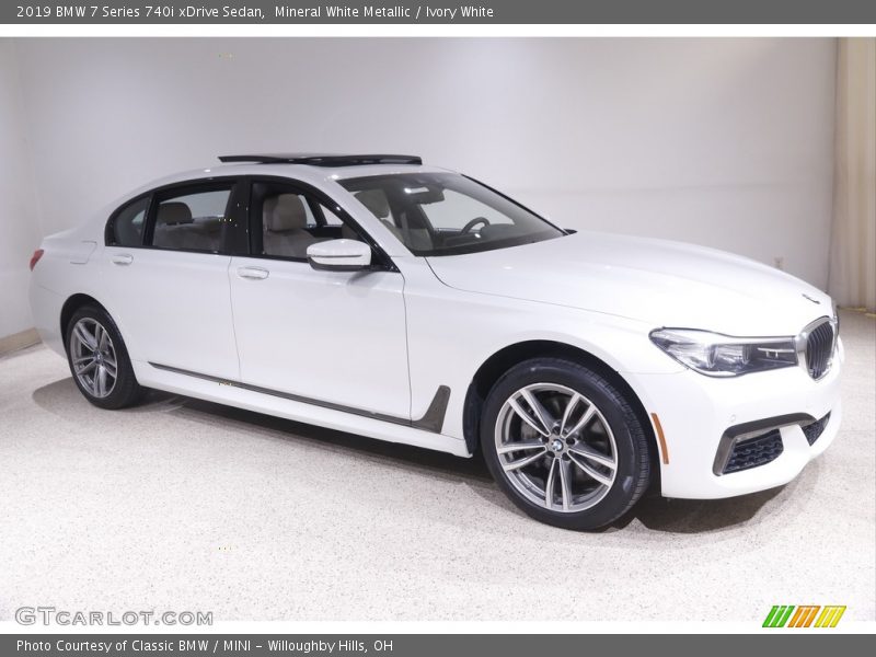  2019 7 Series 740i xDrive Sedan Mineral White Metallic