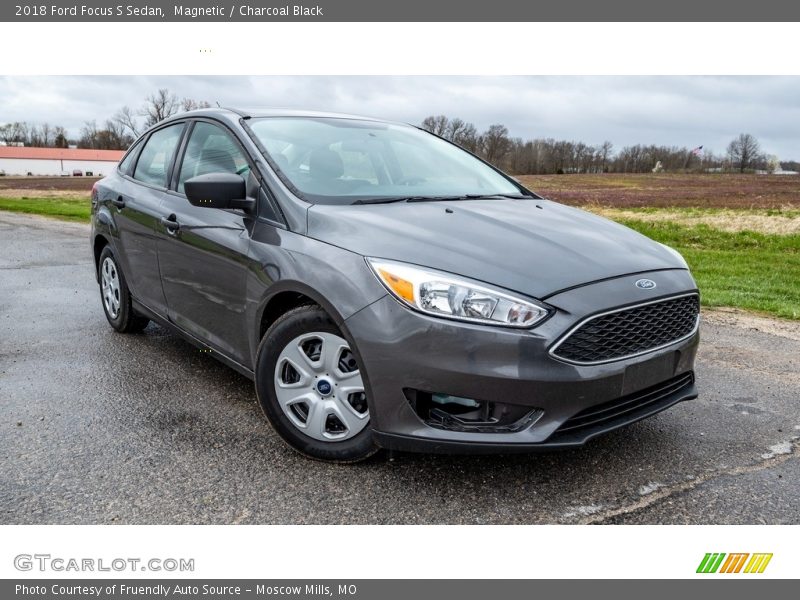 Magnetic / Charcoal Black 2018 Ford Focus S Sedan
