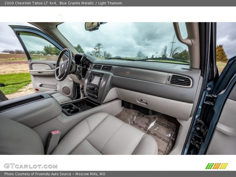 Blue Granite Metallic / Light Titanium 2009 Chevrolet Tahoe LT 4x4