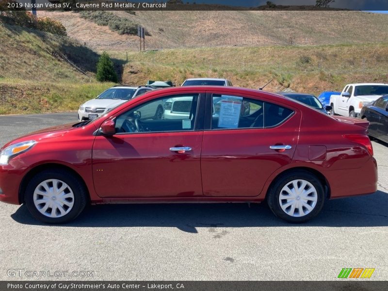 Cayenne Red Metallic / Charcoal 2019 Nissan Versa SV