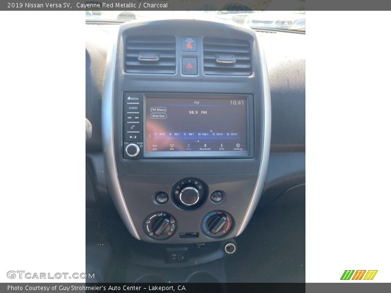 Cayenne Red Metallic / Charcoal 2019 Nissan Versa SV