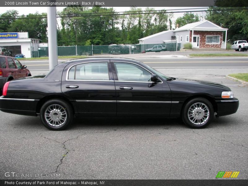 Black / Black 2008 Lincoln Town Car Signature Limited
