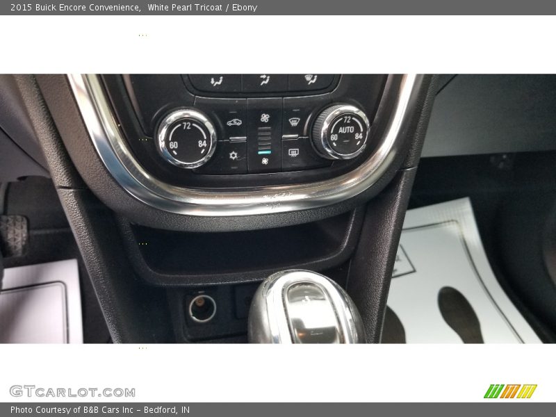 White Pearl Tricoat / Ebony 2015 Buick Encore Convenience