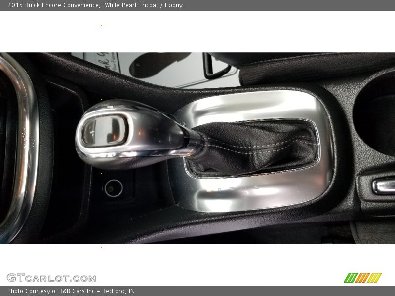 White Pearl Tricoat / Ebony 2015 Buick Encore Convenience