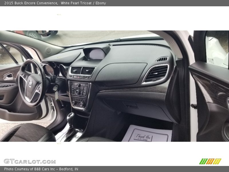 White Pearl Tricoat / Ebony 2015 Buick Encore Convenience