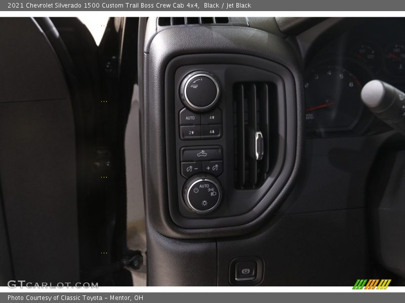 Black / Jet Black 2021 Chevrolet Silverado 1500 Custom Trail Boss Crew Cab 4x4