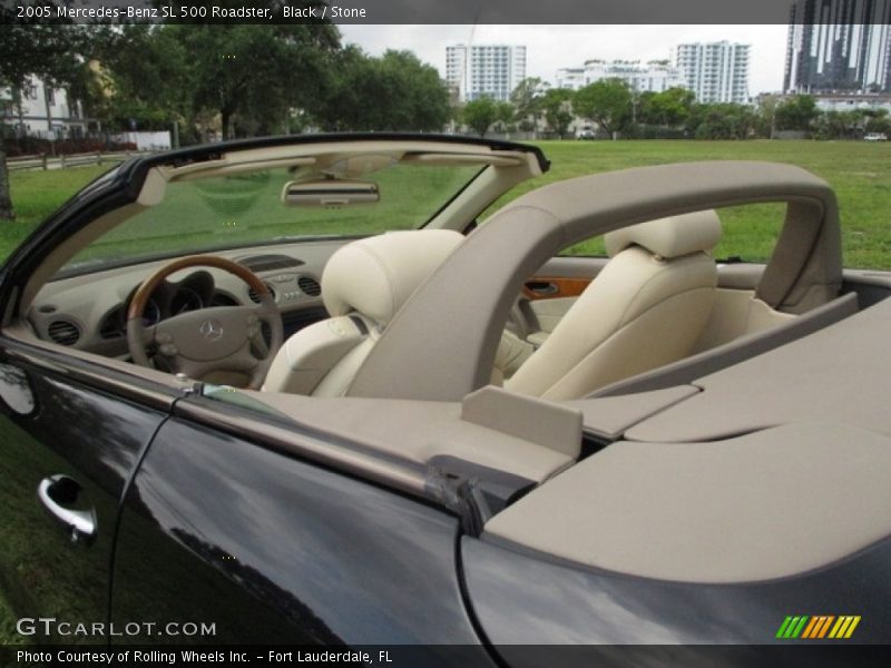 Black / Stone 2005 Mercedes-Benz SL 500 Roadster