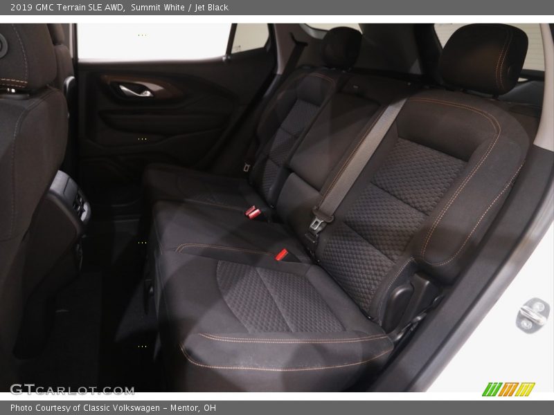 Summit White / Jet Black 2019 GMC Terrain SLE AWD