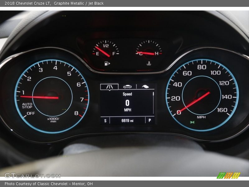 Graphite Metallic / Jet Black 2018 Chevrolet Cruze LT
