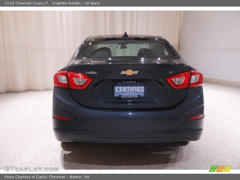 Graphite Metallic / Jet Black 2018 Chevrolet Cruze LT