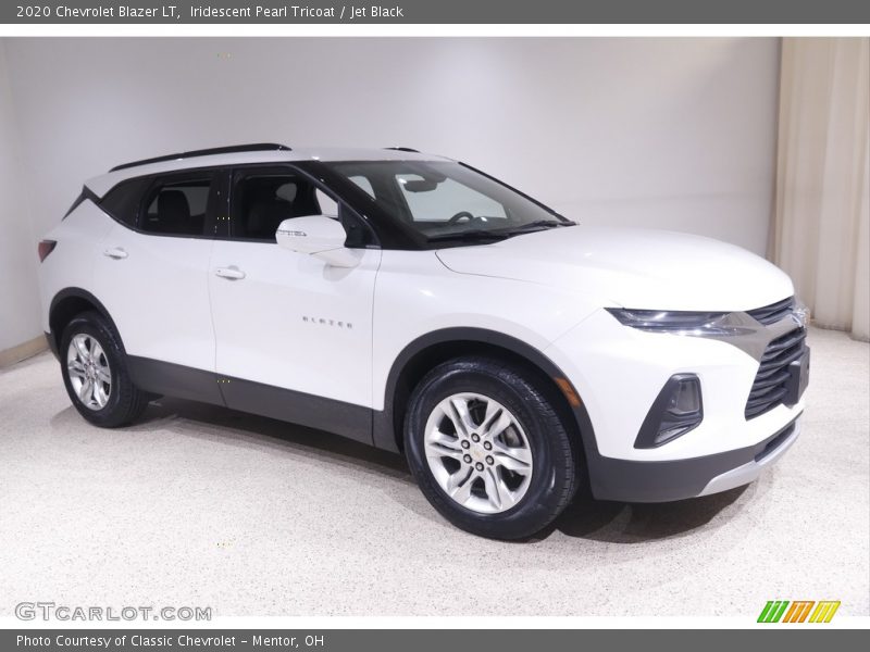 Iridescent Pearl Tricoat / Jet Black 2020 Chevrolet Blazer LT