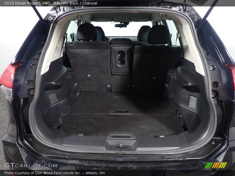 Magnetic Black / Charcoal 2019 Nissan Rogue S AWD