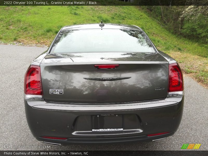 Granite Crystal Metallic / Black 2022 Chrysler 300 Touring L