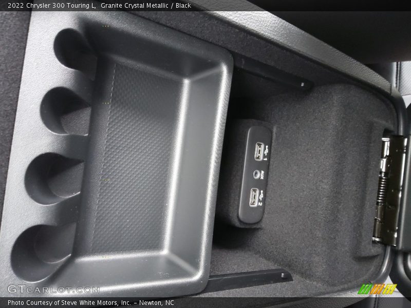 Granite Crystal Metallic / Black 2022 Chrysler 300 Touring L