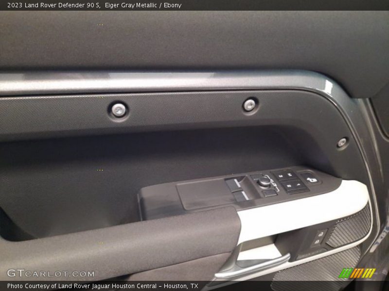 Door Panel of 2023 Defender 90 S