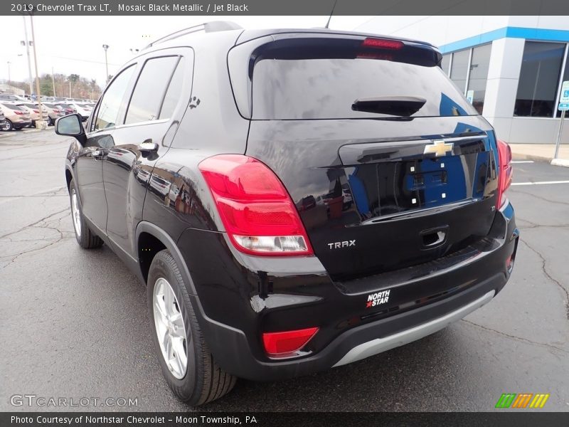 Mosaic Black Metallic / Jet Black 2019 Chevrolet Trax LT
