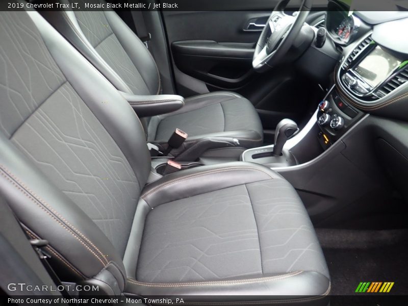 Front Seat of 2019 Trax LT