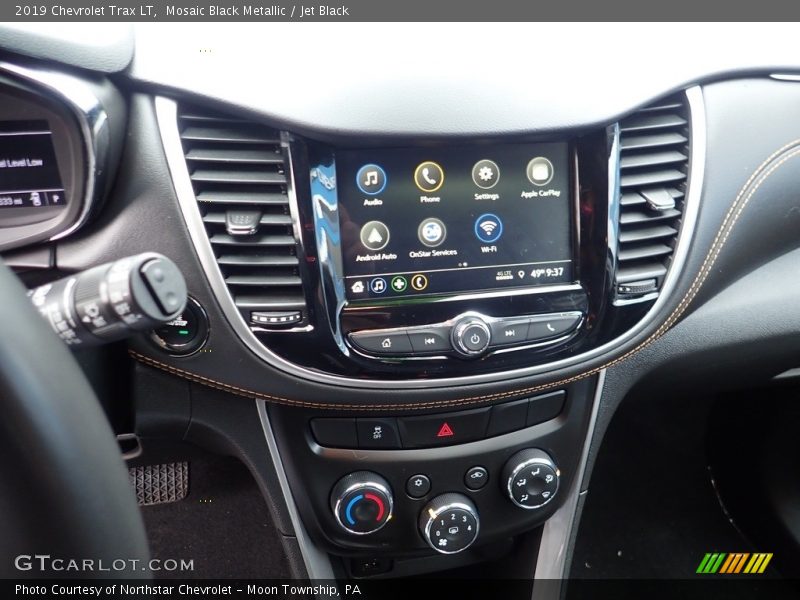 Mosaic Black Metallic / Jet Black 2019 Chevrolet Trax LT
