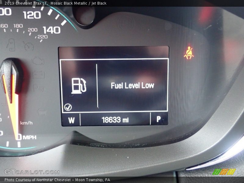 Mosaic Black Metallic / Jet Black 2019 Chevrolet Trax LT