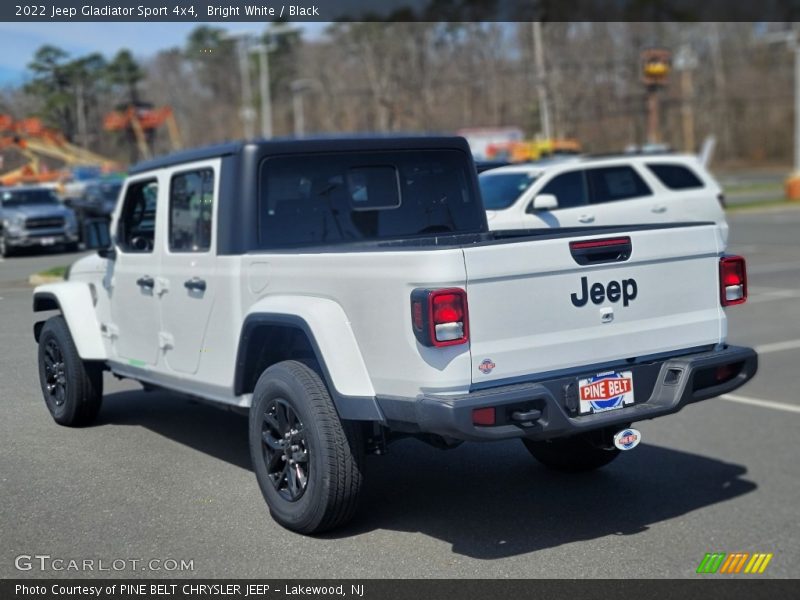 Bright White / Black 2022 Jeep Gladiator Sport 4x4