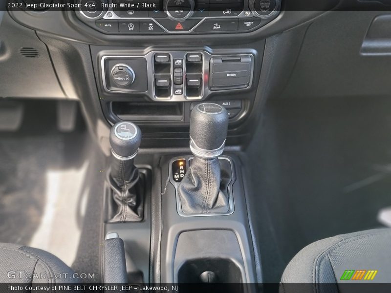 Bright White / Black 2022 Jeep Gladiator Sport 4x4