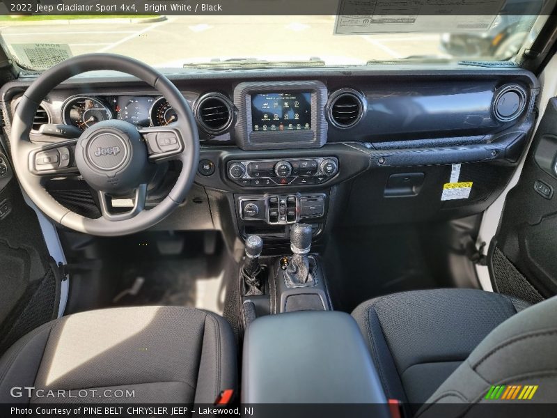 Bright White / Black 2022 Jeep Gladiator Sport 4x4