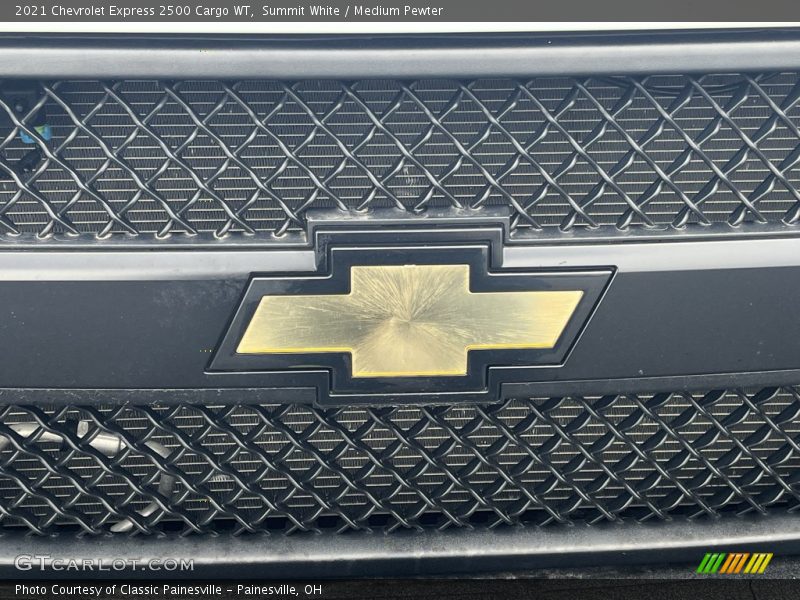 Summit White / Medium Pewter 2021 Chevrolet Express 2500 Cargo WT