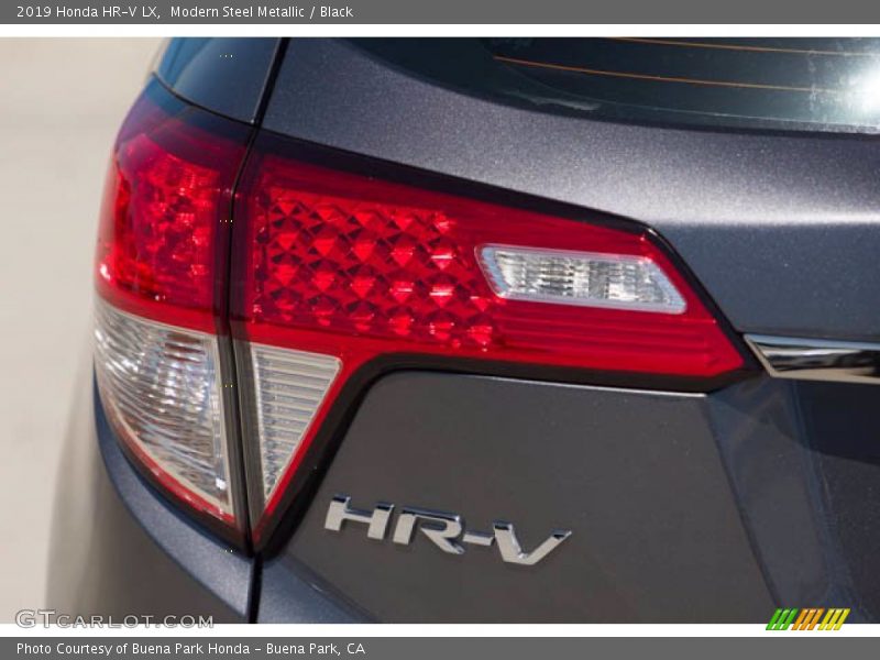 Modern Steel Metallic / Black 2019 Honda HR-V LX