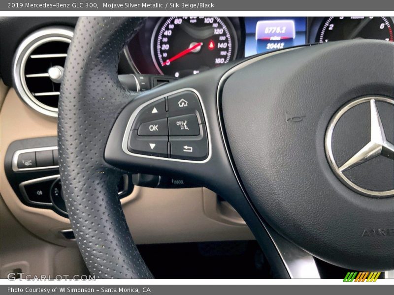 Mojave Silver Metallic / Silk Beige/Black 2019 Mercedes-Benz GLC 300