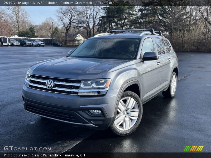 Platinum Gray Metallic / Titan Black 2019 Volkswagen Atlas SE 4Motion