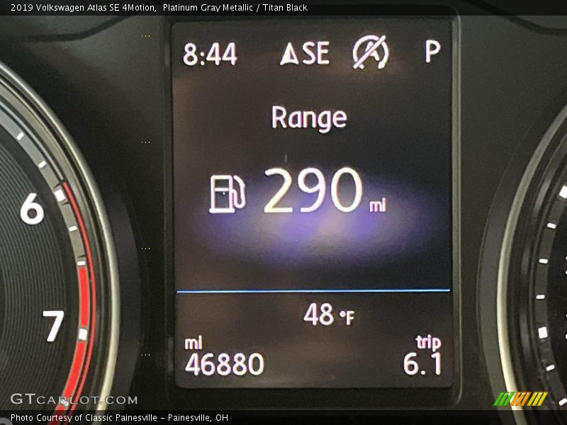 Platinum Gray Metallic / Titan Black 2019 Volkswagen Atlas SE 4Motion