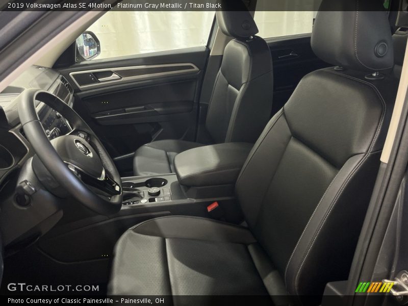 Platinum Gray Metallic / Titan Black 2019 Volkswagen Atlas SE 4Motion