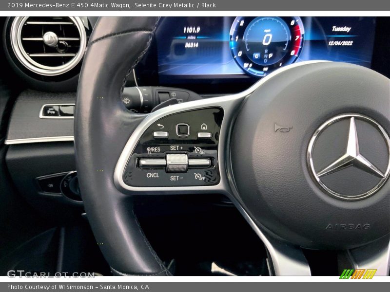  2019 E 450 4Matic Wagon Steering Wheel