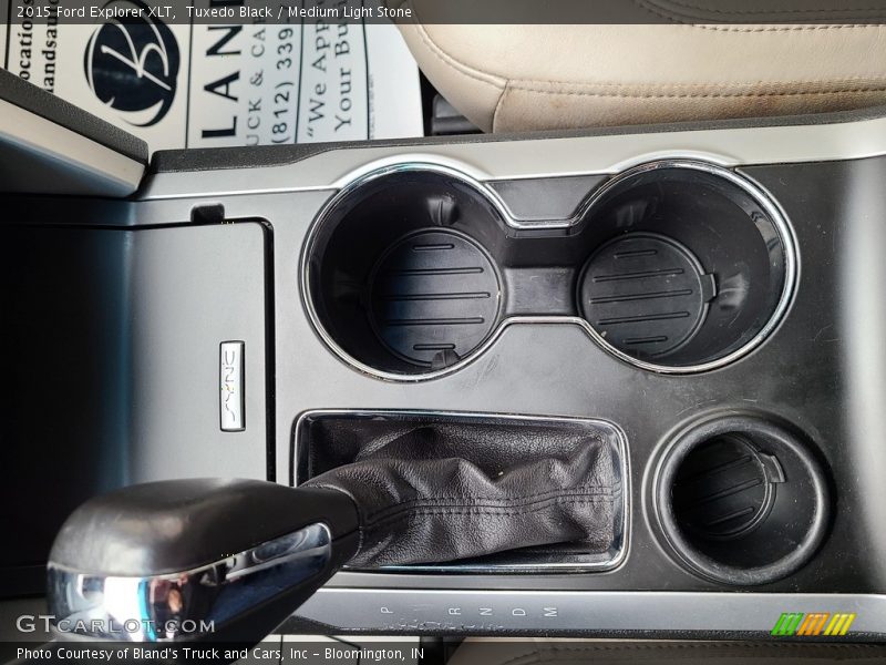 Tuxedo Black / Medium Light Stone 2015 Ford Explorer XLT