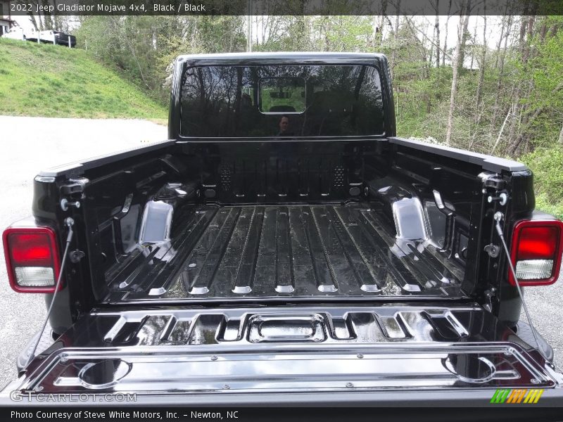 Black / Black 2022 Jeep Gladiator Mojave 4x4