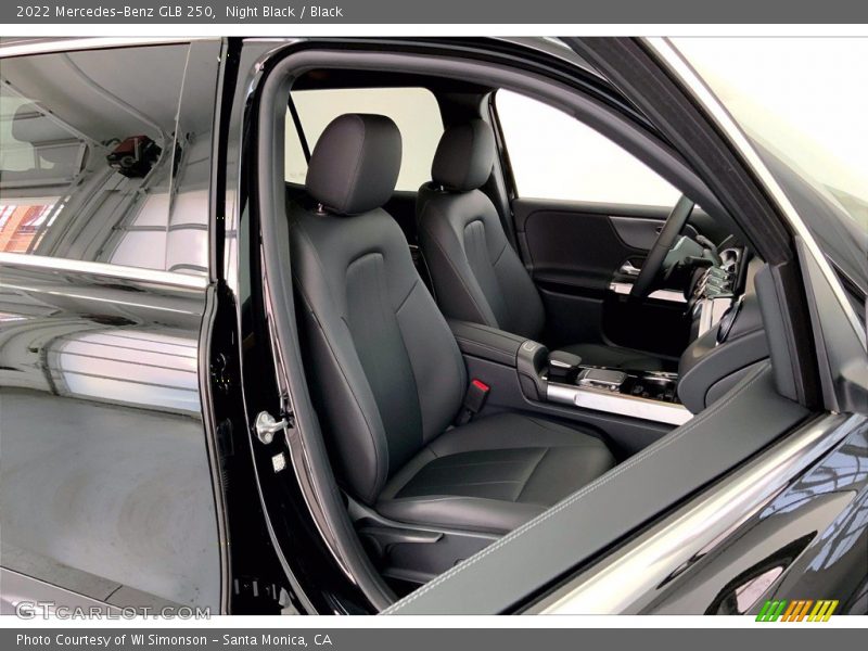 Night Black / Black 2022 Mercedes-Benz GLB 250