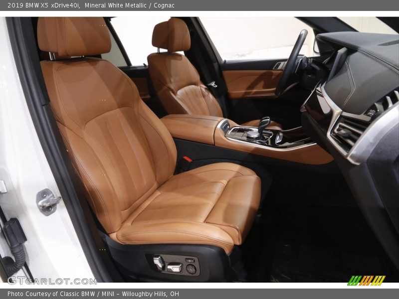 Mineral White Metallic / Cognac 2019 BMW X5 xDrive40i